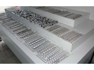 22 bin dolar değerinde altın ve gümüş çalan şüpheli yakalandı
