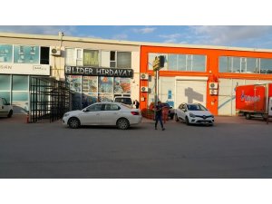2 iş yerini canı sıkıldığı için kurşunlamış