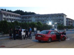 Kontrolsüz kavşakta trafik kazası: 5 yaralı