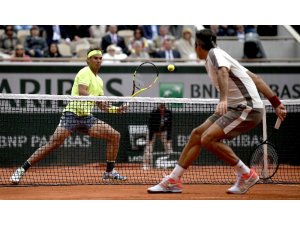 Fransa Açık’ta Nadal, Federer’i geçerek finale yükseldi