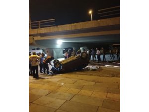 Ankara’da otomobil köprüden düştü