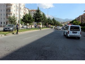 Otomobiller çarpıştı: 5 yaralı