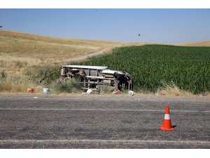 Tarım işçilerini taşıyan pikap devrildi: 1 ölü, 34 yaralı