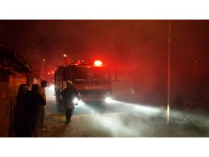 Metruk evdeki yangın korkuttu
