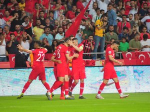 Alman medyası Türkiye’nin Fransa karşısındaki zaferine geniş yer ayırdı