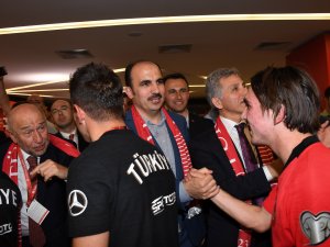 Başkan Altay Milli Takımı ve taraftarları tebrik etti