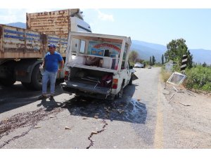 Dondurma satmaya giderken kaza yaptı