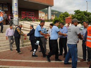 Başkan Akkaya, belediye personeliyle bayramlaştı