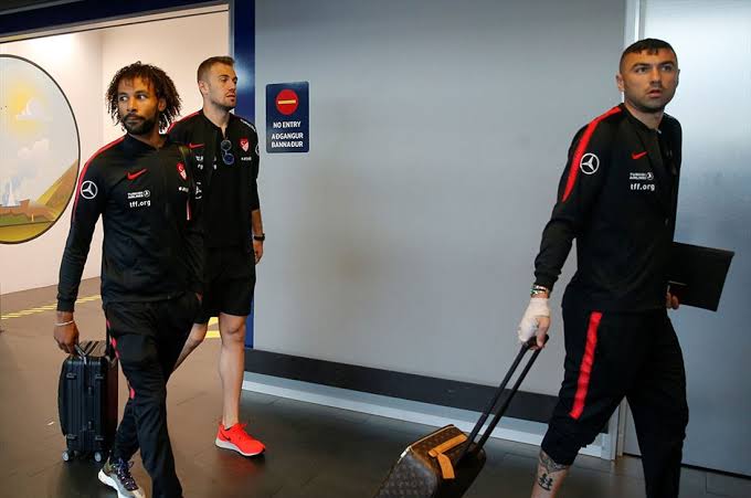 İzlanda'dan "geç bildirim” yalanı