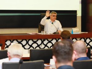 Körfez Belediyesi meclisinde gündem maddeleri görüşüldü