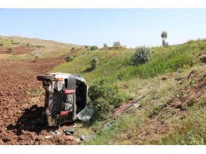 Düğün dönüşü kaza: 2’si bebek 16 yaralı