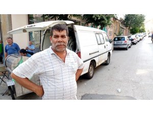 Pazar yerinde iki çift birbirine girdi