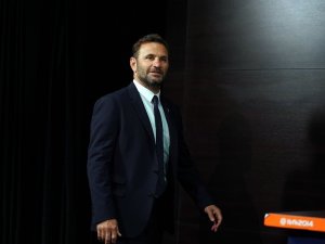 Okan Buruk: “Bu yarışın içinde olmak için açım”