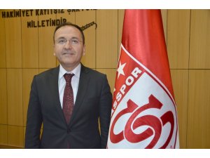Sivasspor 2. Başkanı Sarılar: “12 futbolcu alacağız”