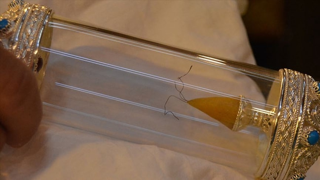 Cemaat şaşkın... Camideki Sakal-ı Şerif'i çaldılar...