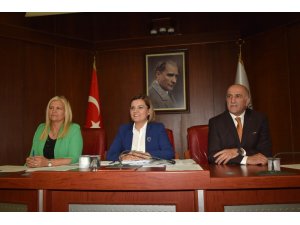 İzmit Belediyesi Haziran meclisi toplandı