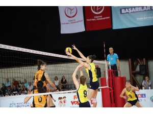 Voleybol Yıldız Kızlar Kategorisi’nde elemeli final zamanı
