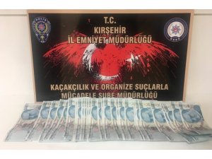 Kırşehir’de polis, yol uygulamasında sahte para ele geçirdi