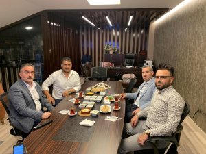 Malatya İdmanyurdu Onursal Başkanı Teoman Mutlu, Yeşilyurt Belediyespor için görüştü
