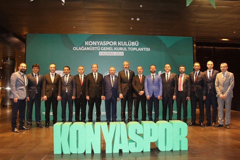 Konyaspor’da Hilmi Kulluk oy birliğiyle yeniden başkan