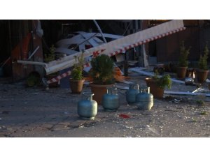 MUTFAK TÜPÜ GAZ SIKIŞMASI SONUCU BOMBA GİBİ PATLADI