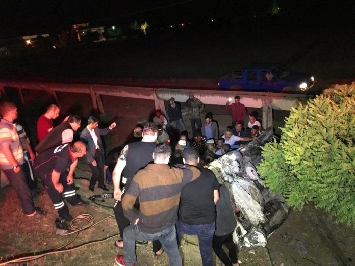Konya'da iki otomobil çarpıştı: 5 yaralı