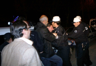 Alkollü şahıs polise zor anlar yaşattı