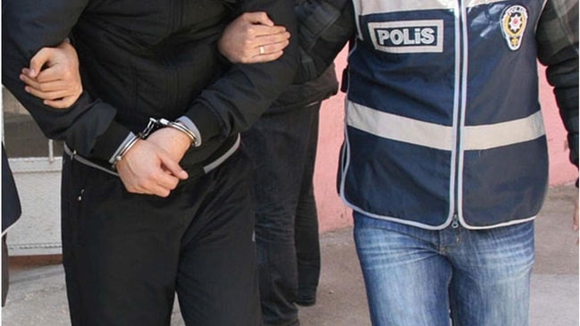 'Kaç Saat Oldu'yu yönetiyordu FETÖ'nün ikinci Fuat Avni'si yakalandı!