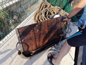 Su altında gizlenmiş halde bulundu