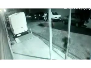 Husumetli olduğu kişinin aracını böyle kundaklattı