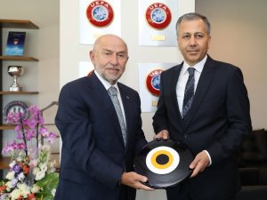 Vali Yerlikaya’dan Nihat Özdemir’e ziyaret