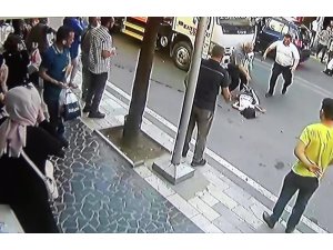 Kamyonet çocuğa çarptı, kaza anı kameraya yansıdı