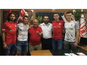 Balıkesirspor’da ilk imzalar atıldı