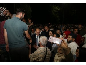 "Bir yalan makinesi ile karşı karşıyayız"