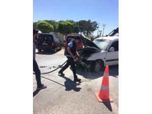 Hastane otoparkında araç yangını