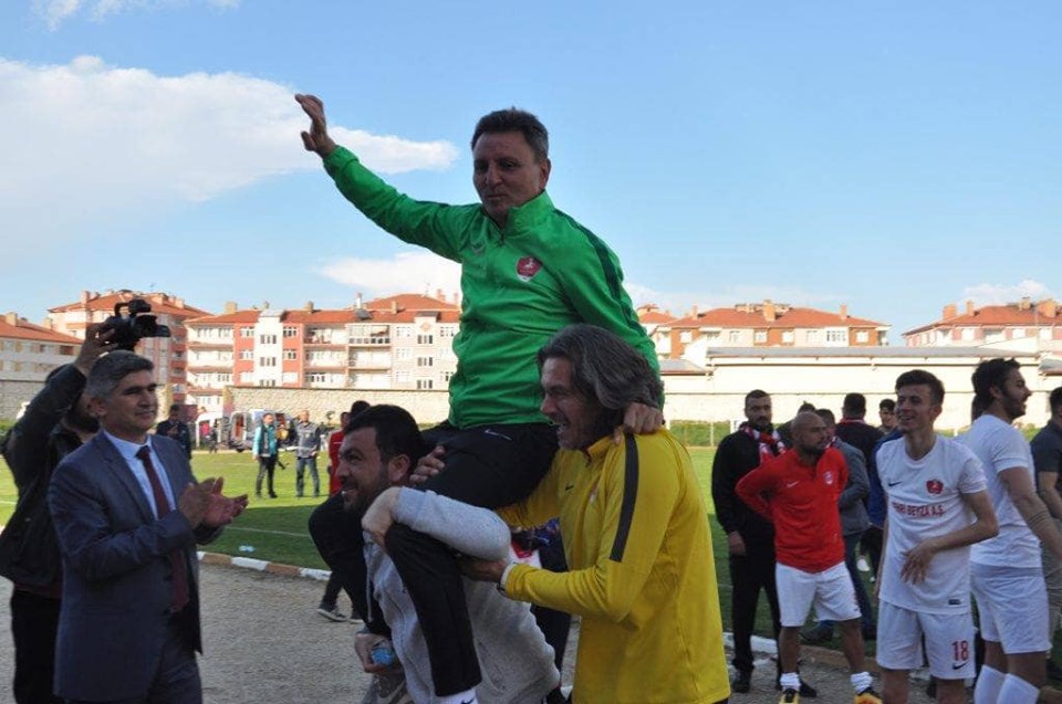 Akşehirspor’da hoca arayışları sürüyor