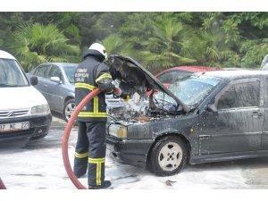 Seyir halindeyken dumanlar çıkan LPG’li araç korku dolu anlar yaşattı