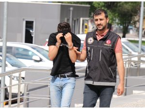 Bolu’da, uyuşturucu haplarla yakalanan şüpheli adliyeye sevk edildi