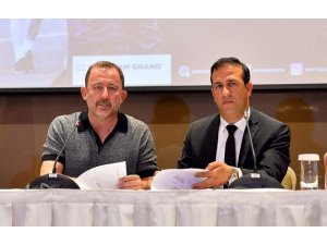 Evkur Yeni Malatyaspor’da Sergen Yalçın coşkusu