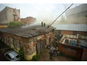 Rusya’da hayvan barınağında yangın çıktı