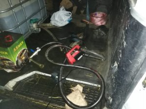 Akaryakıt kaçakçısı suçüstü yakalandı