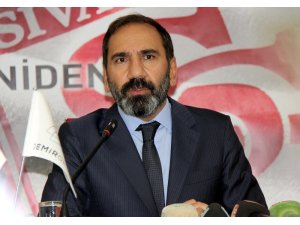 “Sivasspor’a yakışan takım kuracağız”