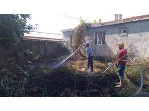 Yangını gönüllü itfaiyeciler söndürdü