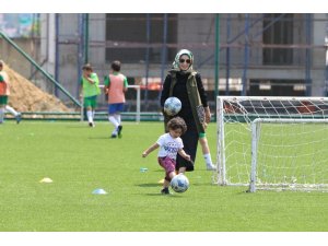 Çaykur Rizespor’dan ’Anne-Baba Haydi Futbola’ projesi