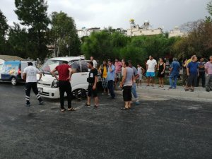 Kuşadası’nda kamyonet takla attı, 1 yaralı