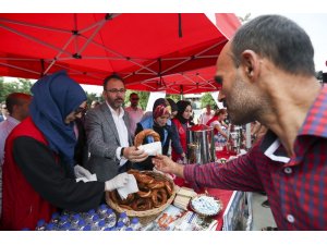 Bakan Kasapoğlu öğrencilere moral verdi
