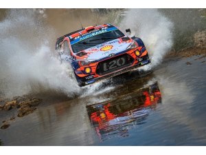 Sardinya Rallisi’nin kazananı Dani Sordo oldu