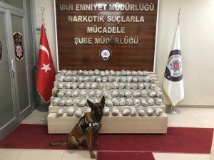 ’Zeyna’nın katıldığı operasyonda 90 kilo 720 gram eroin ele geçirildi
