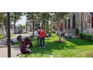 Genç Dönüşüm Projesi YKS’de ailelerin yanında oldu