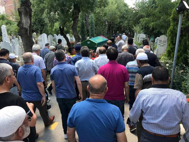Perihan Ünal vefat etti.